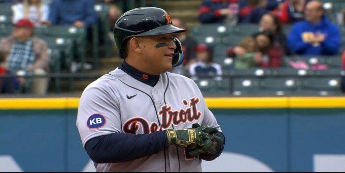  Miguel Cabrera dio el hit 3.056 y quedó a 4 de Biggio