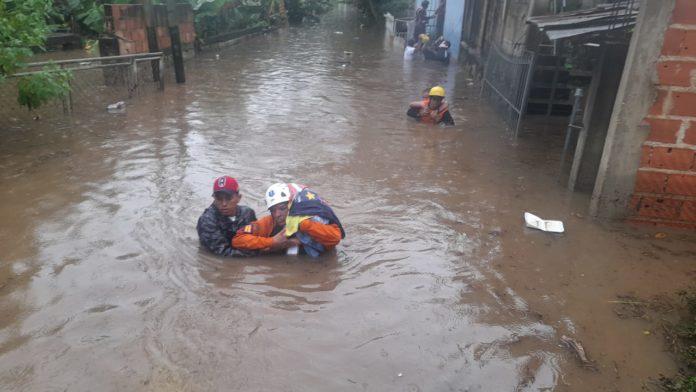 Atienden anegación en el sector Corozal de El Castaño