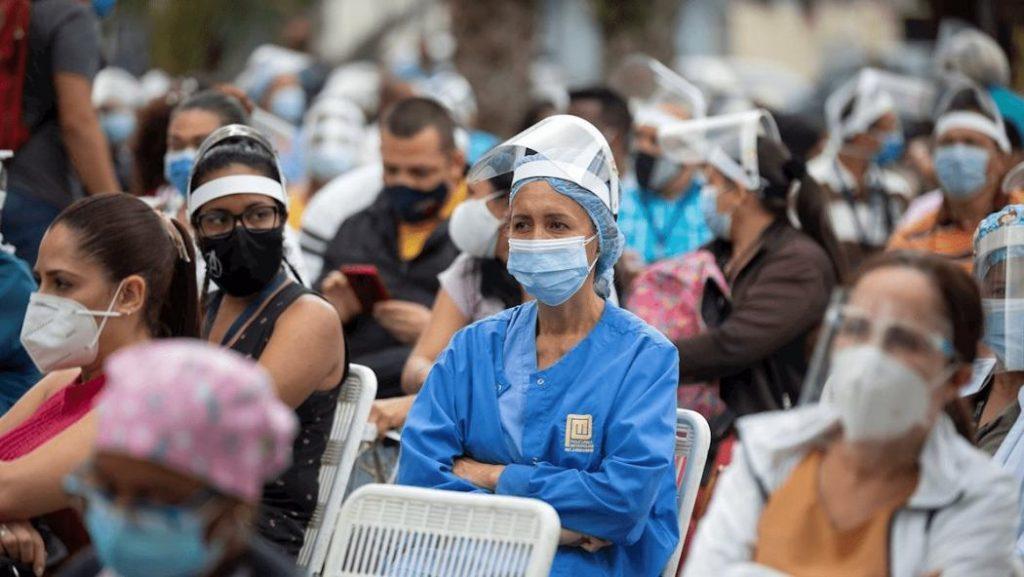 Contagios de COVID-19 volvieron a remontar los mil casos diarios