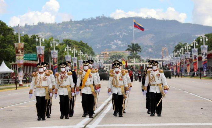 Desfile cívico-militar engalanó los 211 años de la Independencia de Venezuela