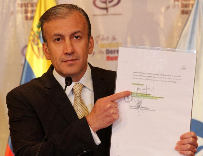 El Aissami: Ramírez montó una fachada para cometer un mega robo