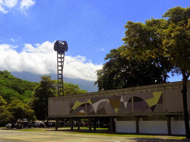 El regreso a clases del sector universitario será progresivo