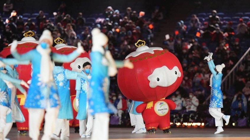 Fascinante ceremonia de clausura de los Juegos Paralímpicos de Invierno Beijing 2022