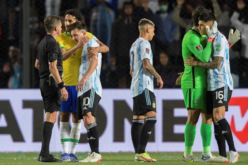 La Conmebol suspende indefinidamente a árbitros del juego Argentina-Brasil