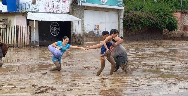 Rio Castaño Maracay Estado Aragua: los impactantes video de otra terrible tragedia en Venezuela