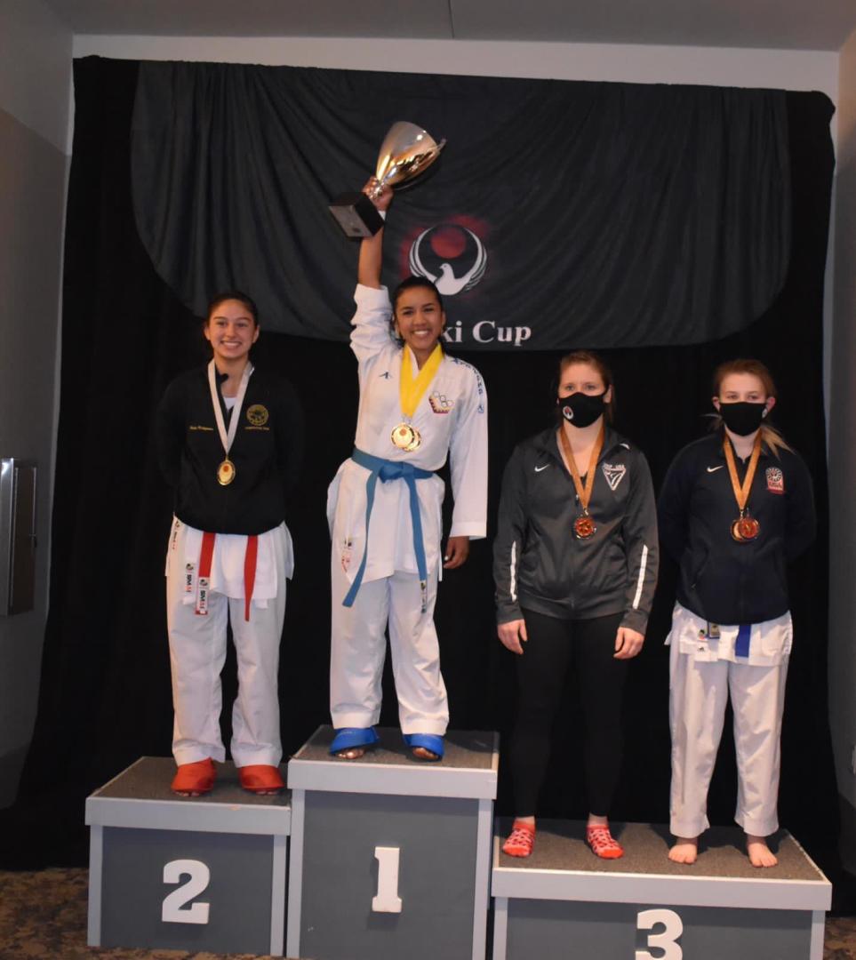 Yorgelis Salazar se colgó el oro en la Premier League de Karate